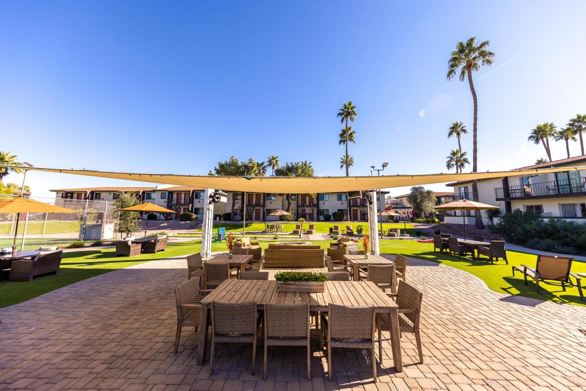 113-fully Furnished 1br Suite-prime Location Scottsdale